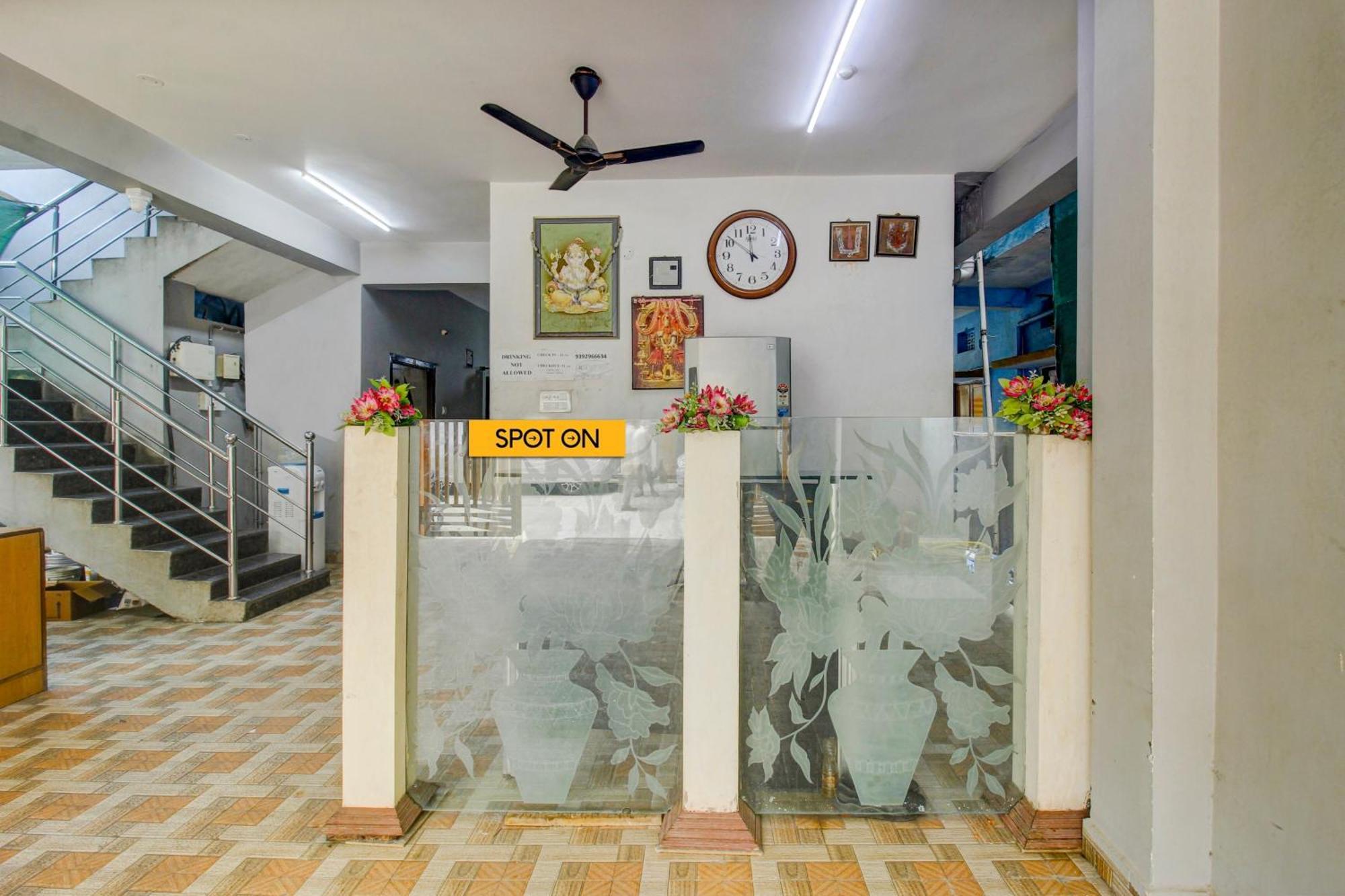 Hotel Spot On Sankalp Residency Hyderabad Exterior foto